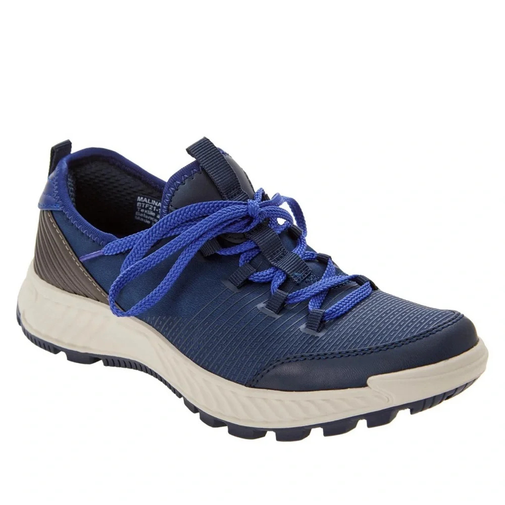 Malina Sneaker
BARETRAPS